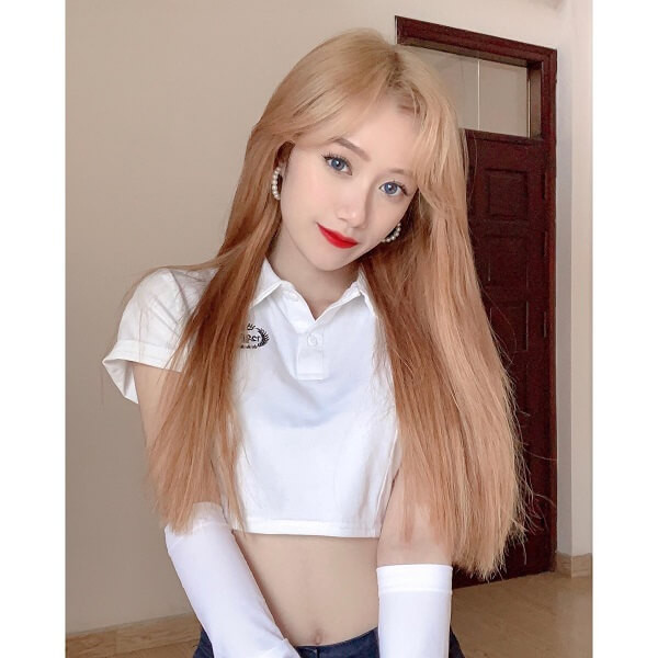 Tiktok Đào Lê Phương Hoa phong cách trẻ trung